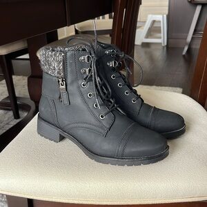 Denver Hayes Women’s Boots